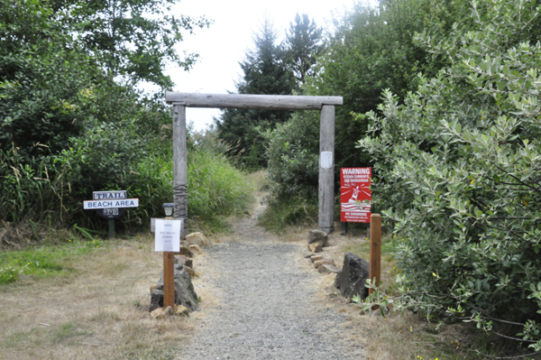 Access to the beach from the Thousand Trails campground