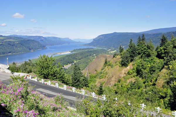 view of the Columbia River from from Vista House