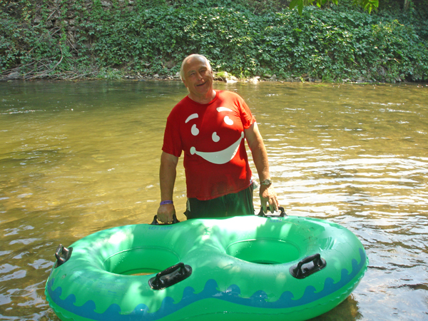 Lee Duquette in the Portneuf River with the tube