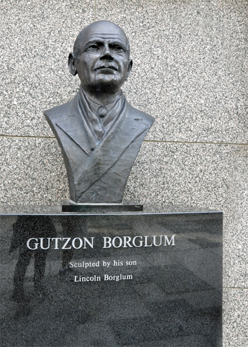 Sculptor Gutzon Borglum