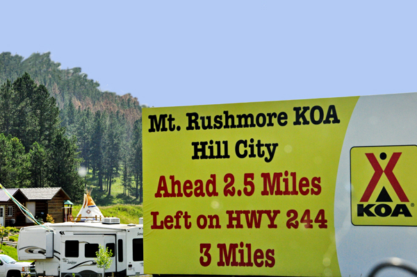 Mt. Rushmore KOA sign