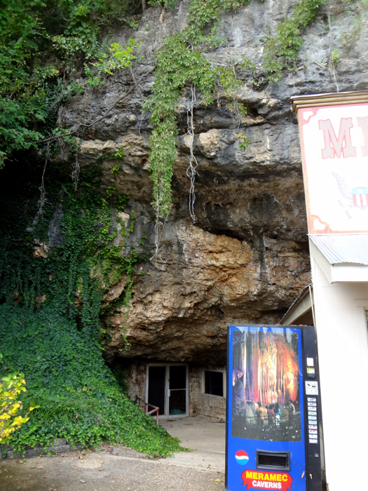 entrance to the Meramec Caverns