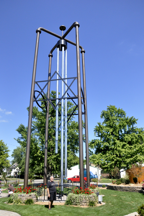 Lee Duquette and The World's Largest Wind Chime
