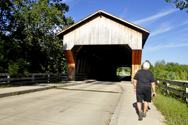 Lee Duquette and the Cumberland County Covered Bridge