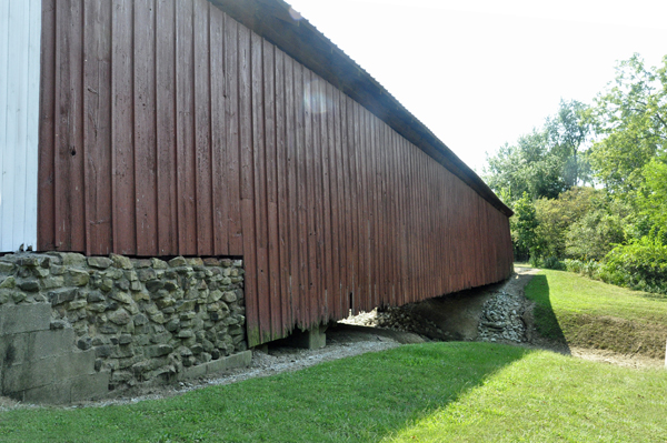 covered bridge at the Ernie Pyle Rest Area
