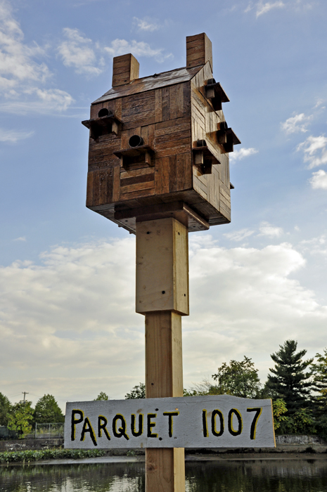 Parquet 1007 birdhouse