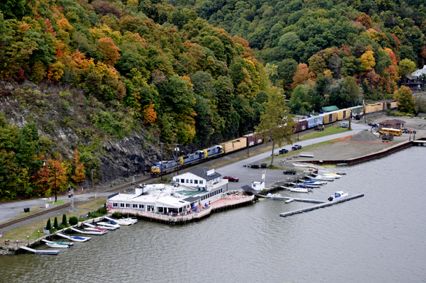 fall foliage, the Mariner's Restaurant and a train