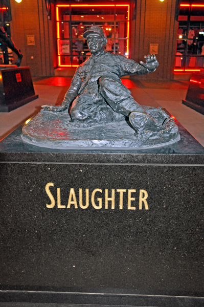 baseball player Schoendienst statue Slaughter statue
