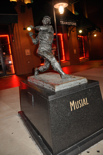 baseball player Musial statue