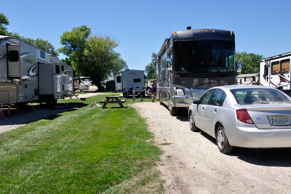 the RV and toad of the two RV Gypsies