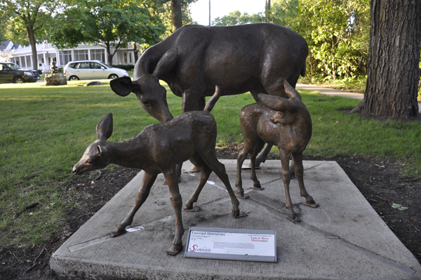 deer and fawn sculpture