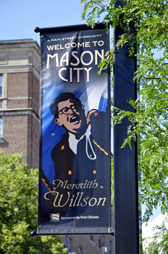 Mason City flag with Meredith Willson