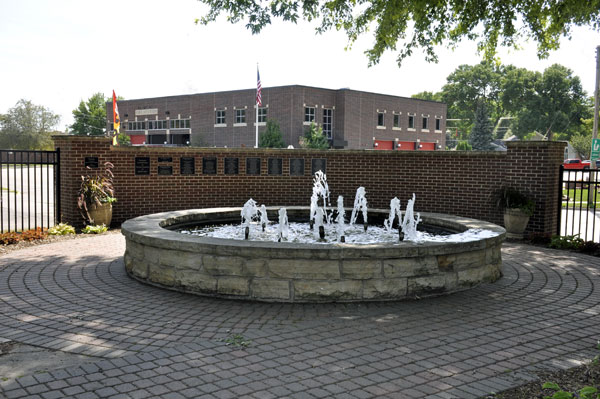 water fountain in Central Gardens of North Iowa
