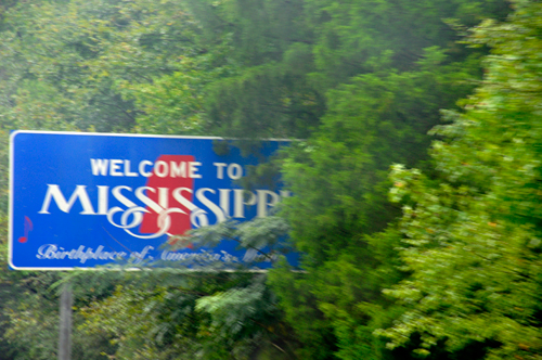 welcome to Mississippi sign