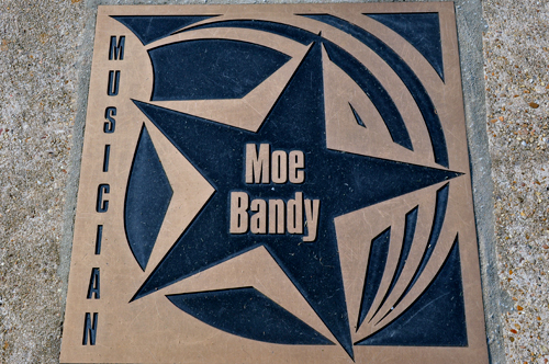 Moe Bandy plaque