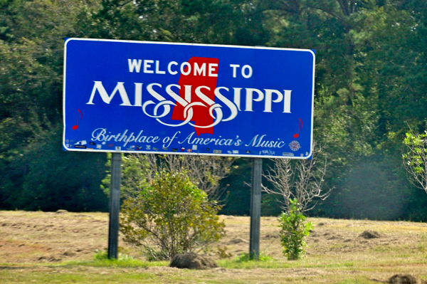 welcome to Mississippi sign