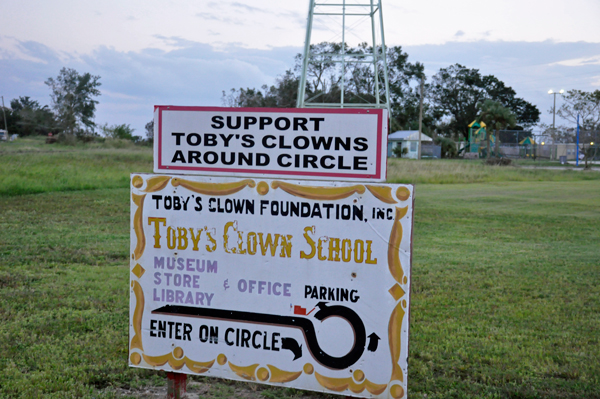 Toby's Clown School sign
