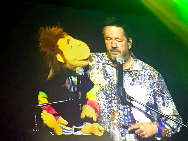 Terry Fator and Duggie