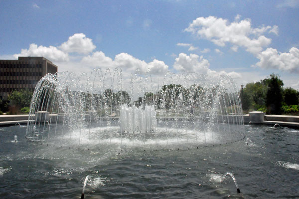 fountain at Fountain Park
