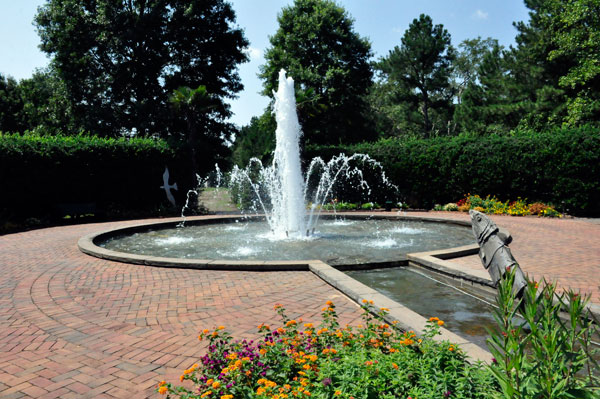 water fountain at Canal Garden
