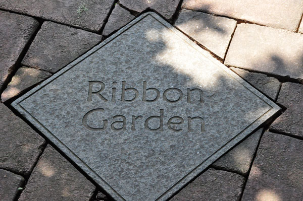 Ribbon Garden sign