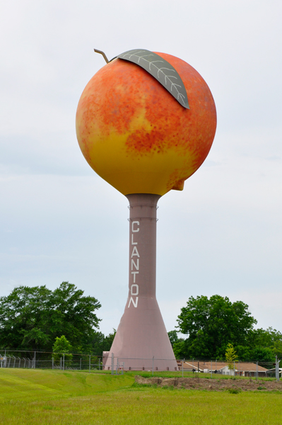 Clanton Peach water tower