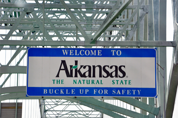 welcom to Arkansas sign