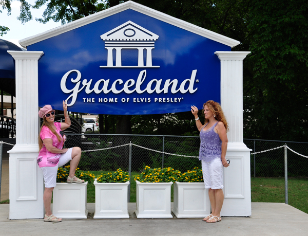Karen Duquette and her baby sister at Graceland