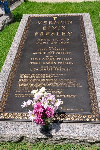 marker for Vernon Presley