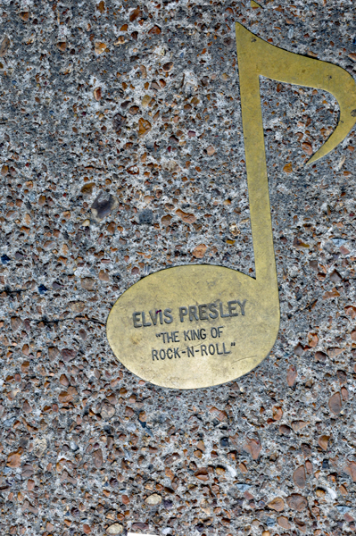Elvis Presley note