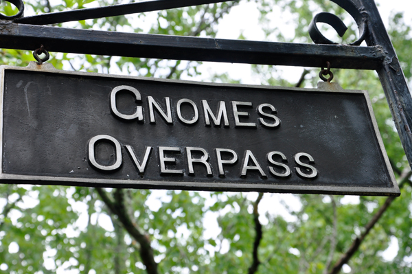 sign at GNOMES Overpass