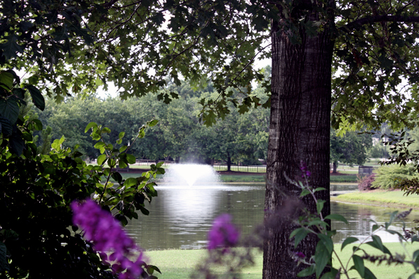 Huntsville Botanical Garden water fountain and pond