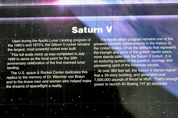 Saturn V sign