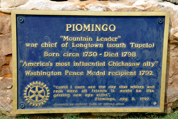 sign about the Piominto statue