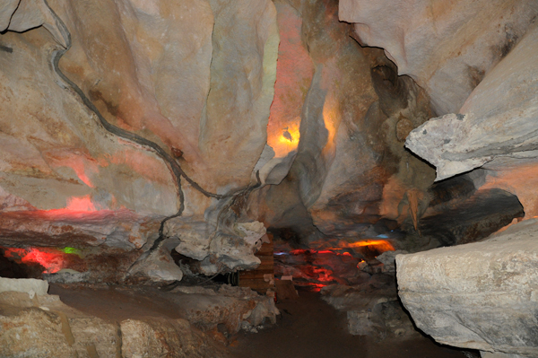 formations in Skyline Caverns