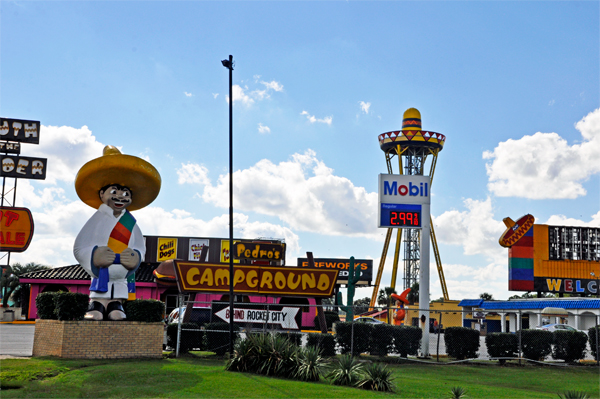 South of the Border tower and Mexican hat and Pedro