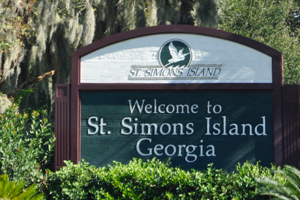 welcome to St. Simons Island Georgia sign