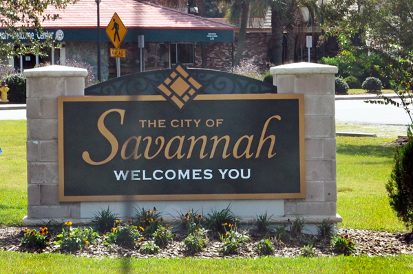 Welcome to Savannah sign