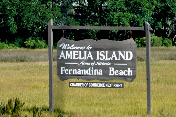 welcome to Amelia Island sign