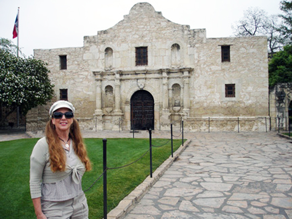 Karen in front of The Alamo 2009