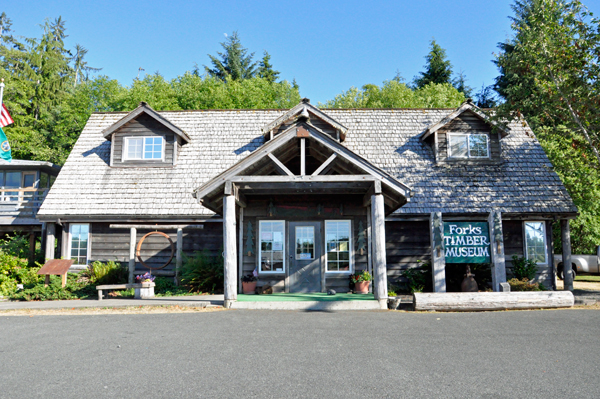 Forks Washington visitor center and museum