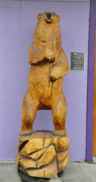 bear carving