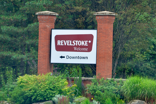 welcome to Revelstoke