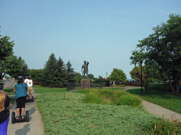 statue of Leif Erikson