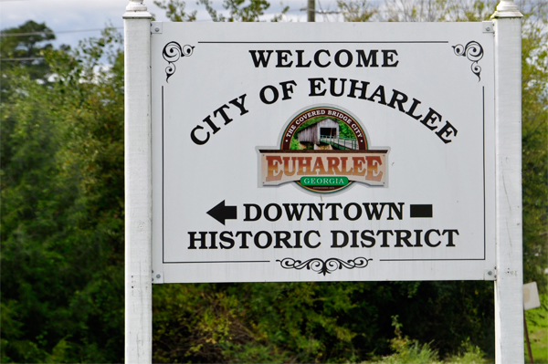 sign: Welcome to Euharlee