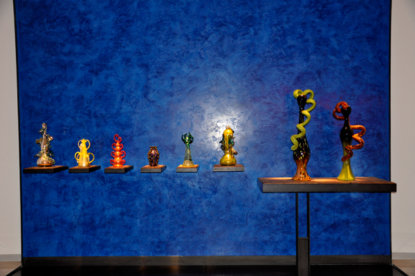 an 8 piece display in the Chihuly Collection