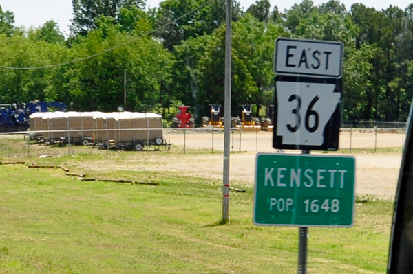 Kensett city limit sign