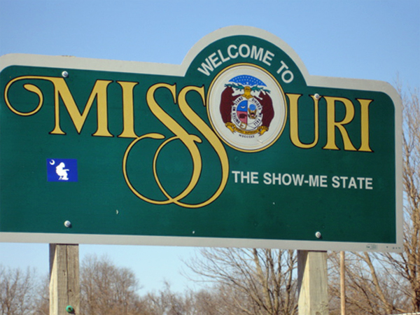 Welcome to Missouri sign