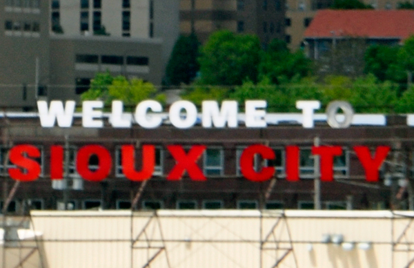 Welcome to Sioux City sign