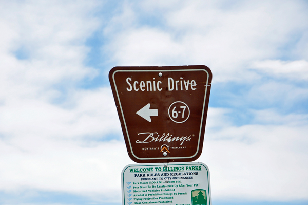 directional sign  for the Scenic Drive